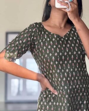 Bottle green kurti