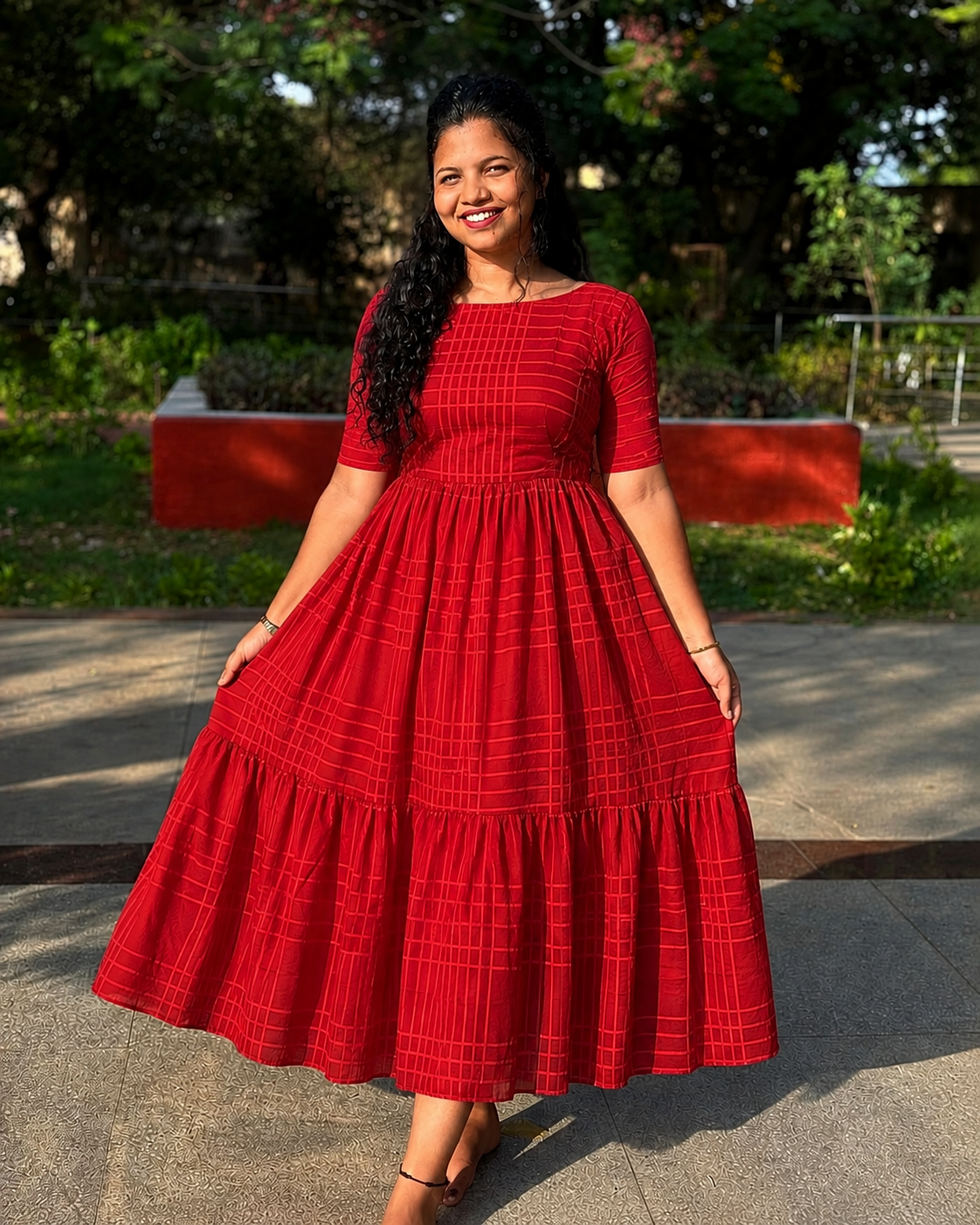 Pretty crimson red mid length maxi